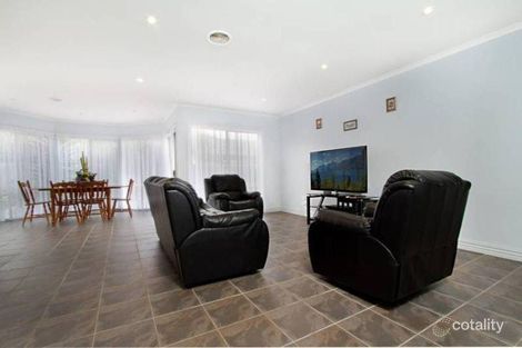 Property photo of 5 Salesian Court Sunbury VIC 3429