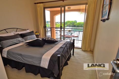 Property photo of 27 John Lund Drive Hope Island QLD 4212
