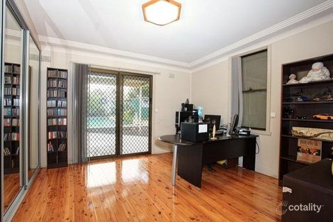Property photo of 5 Verbrugghen Place Mount Pritchard NSW 2170