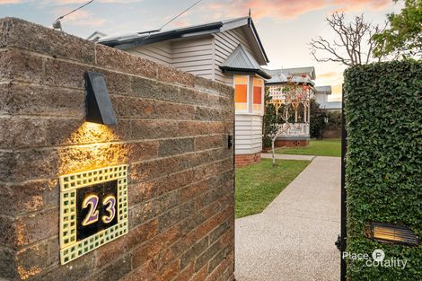 Property photo of 23 Dewar Terrace Sherwood QLD 4075
