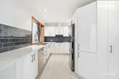 Property photo of 6 Devaney Street Blackett NSW 2770