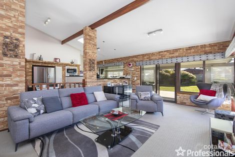 Property photo of 9 The Citadel Forrestfield WA 6058