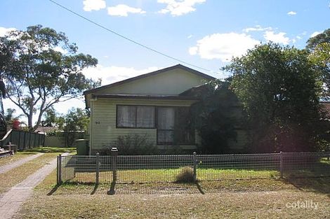 50 Griffith St, Mannering Park, NSW 2259