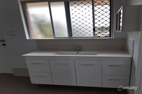 Property photo of 7 Penguin Close Heathridge WA 6027