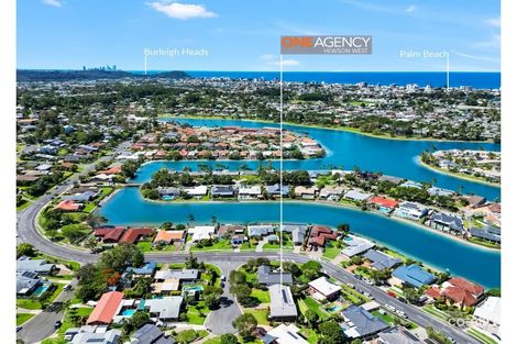 Property photo of 4 Taproot Place Elanora QLD 4221