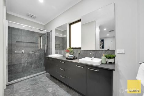 Property photo of 77 Cinnamara Circuit Tarneit VIC 3029