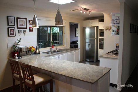 Property photo of 4 Hannan Place Prairiewood NSW 2176
