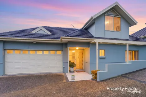 Property photo of 2/17 Shade Place Lugarno NSW 2210