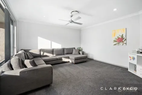 Property photo of 5 St Davids Close Gowrie NSW 2330