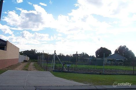 Property photo of 3 Lester Drive Thornlie WA 6108