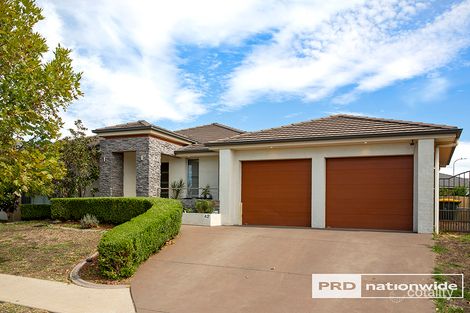 Property photo of 42 The Heights Hillvue NSW 2340