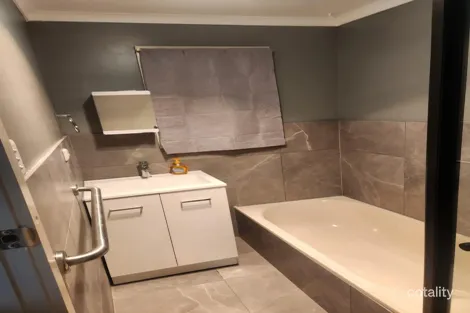 Property photo of 3 Hindmarsh Court Salisbury SA 5108