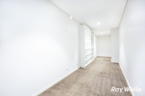 Property photo of 911B/8 Bourke Street Mascot NSW 2020