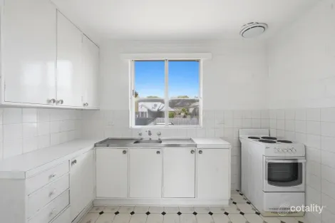 Property photo of 4/64 Bellevue Parade New Town TAS 7008