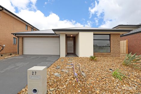 Property photo of 27 Beatrix Circuit Officer VIC 3809