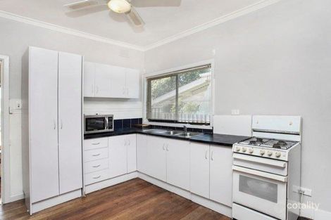 Property photo of 4 Maxweld Street Ardeer VIC 3022