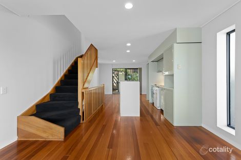 Property photo of 17/9 Rosecliffe Street Highgate Hill QLD 4101
