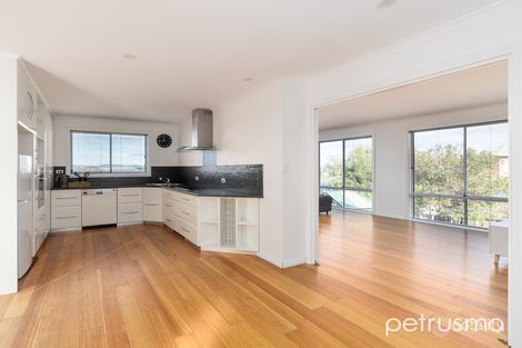 Property photo of 15 Stewart Court Midway Point TAS 7171