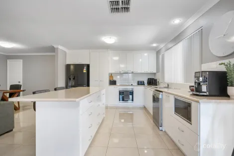 Property photo of 1 Riverina Way Hannans WA 6430