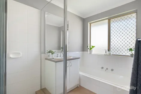 Property photo of 1 Riverina Way Hannans WA 6430