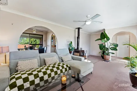 Property photo of 80 Willmington Road Luddenham NSW 2745