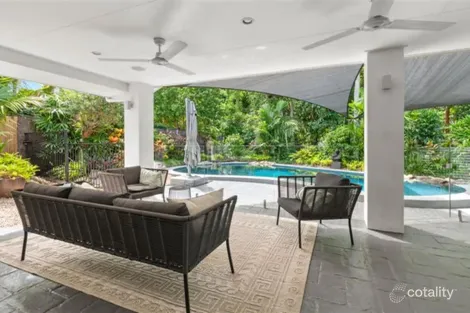 Property photo of 10 Ilse Close Clifton Beach QLD 4879