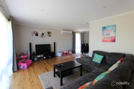 Property photo of 19 Bellevue Street Temora NSW 2666