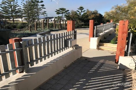 Property photo of 47 Shorehaven Boulevard Alkimos WA 6038