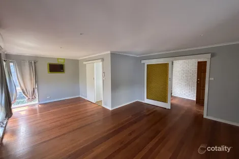 Property photo of 8 Hillbrick Court Narre Warren VIC 3805