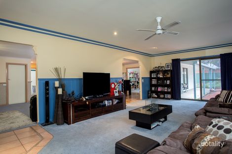 Property photo of 27 Taylors Lane Strathfieldsaye VIC 3551