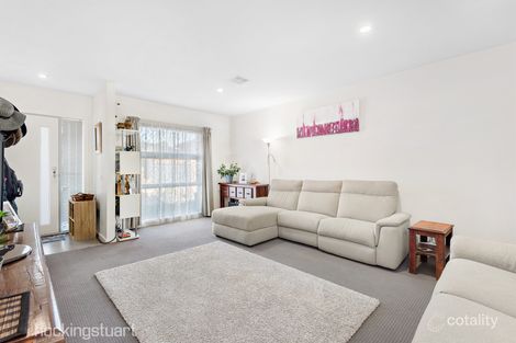 Property photo of 24 Botany Drive Carrum Downs VIC 3201