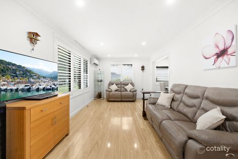 Property photo of 19 O'Neile Crescent Lurnea NSW 2170