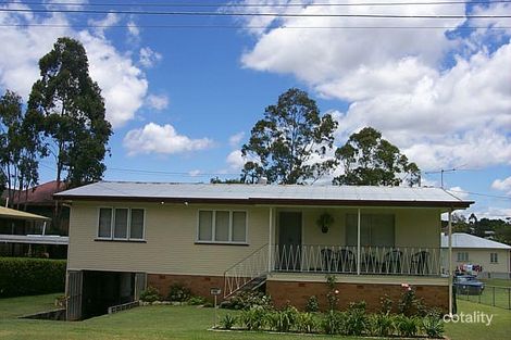 39 Pemberton St, Booval, QLD 4304