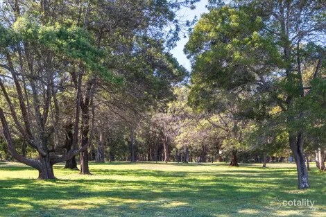 Property photo of 26 Hebrides Close Quindalup WA 6281