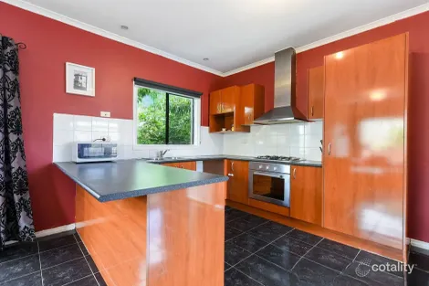 Property photo of 4/4 Hayes Road Hampton Park VIC 3976