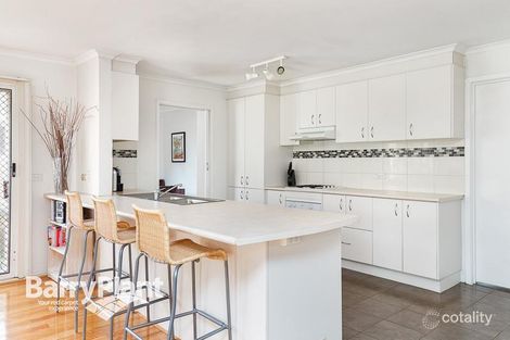 Property photo of 5 Austin Close Noble Park North VIC 3174