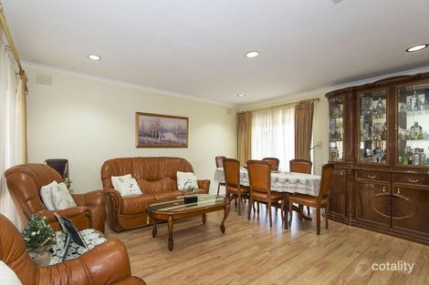 Property photo of 42 Madigan Crescent Mill Park VIC 3082