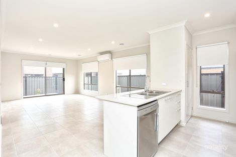 Property photo of 21 Hollyhock Road Craigieburn VIC 3064