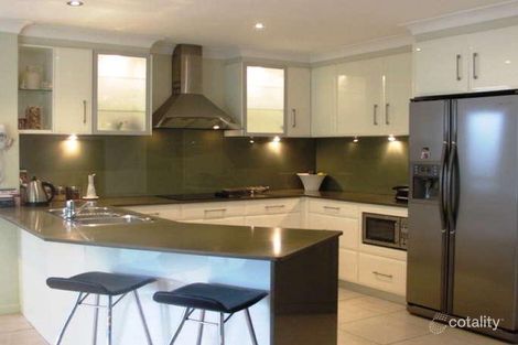 Property photo of 3 Grenaside Court Robina QLD 4226