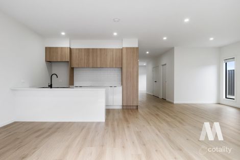 Property photo of 708 Grand Boulevard Mickleham VIC 3064