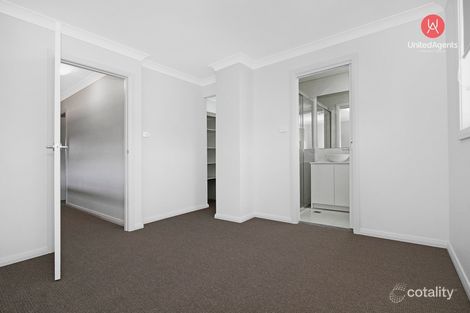 43 Southern Cross Ave, Middleton Grange, NSW 2171