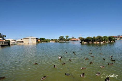 Property photo of 11 Lakes Crescent South Yunderup WA 6208