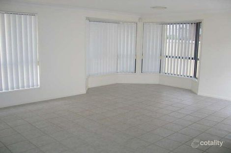 Property photo of 18 The Valley Way Lisarow NSW 2250