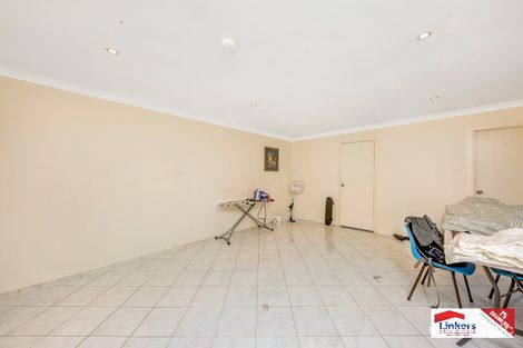 Property photo of 13 Naylor Place Ingleburn NSW 2565