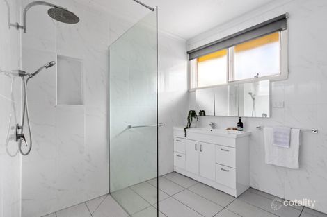 Property photo of 3 Saffron Street Newtown VIC 3220