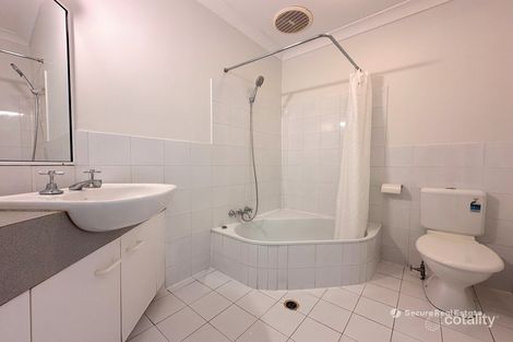 Property photo of 2/22 Mitre Street St Lucia QLD 4067