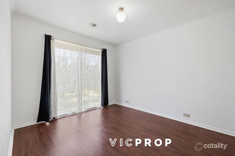 Property photo of 14 Oldtrack Place Hoppers Crossing VIC 3029