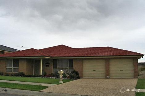 62 Hilldale Dr, Cameron Park, NSW 2285