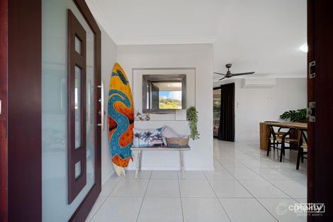 Property photo of 52 Waterview Drive Lammermoor QLD 4703