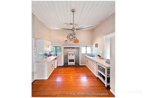 299 East St, Depot Hill, QLD 4700